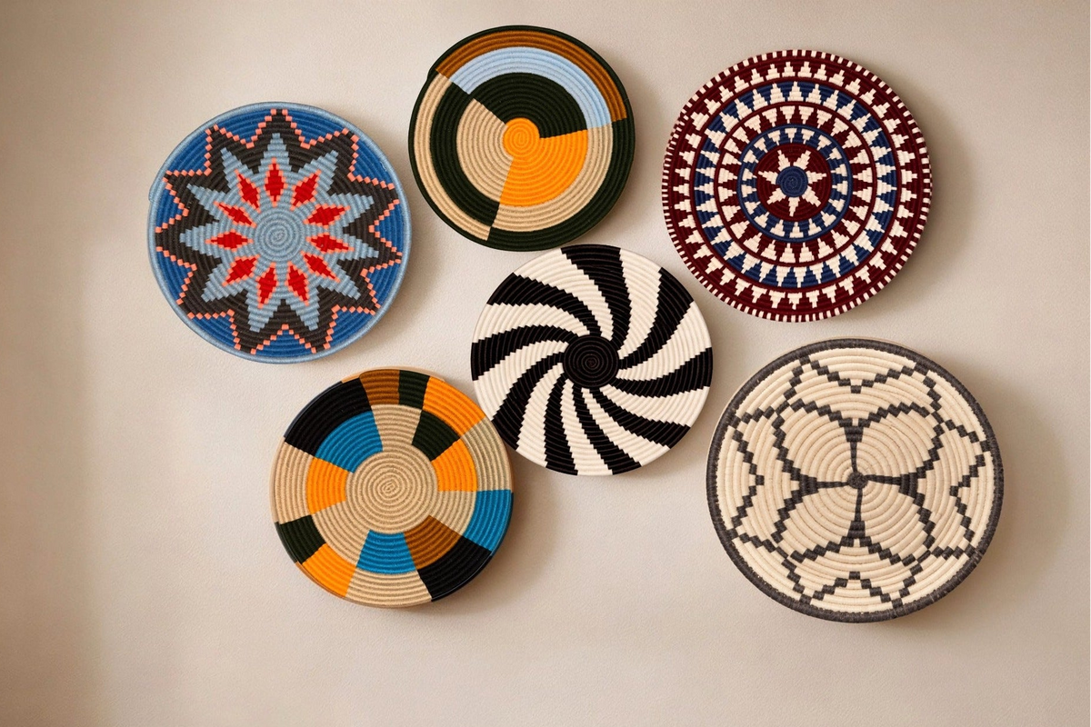 Wall baskets